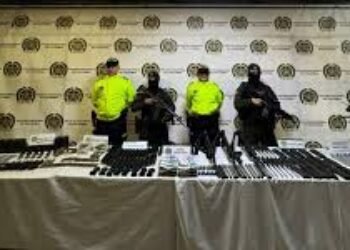 Con ayuda de EE. UU., en Medellín cayó arsenal y taller que proveía a grupos armados del país