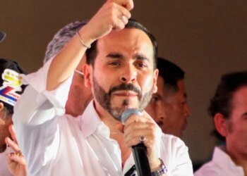 El candidato presidencial De la Espriella se comprometió a defender la vida y la familia en Colombia