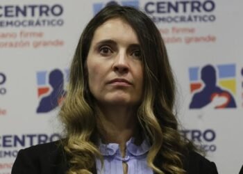 La Barca de Calderón – El Éxodo del Uribismo hacia Abelardo