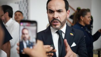 De la Espriella señala a Petro tras el asesinato de dos miembros de su campaña a manos del narcoterrorismo: «Ha facilitado oxígeno e impunidad a los bandidos»