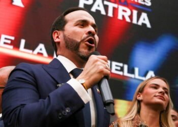 Movimiento de Abelardo De la Espriella interpuso tutela contra CNE por suspensión de encuestas de Atlas Intel