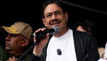 El izquierdista Cepeda reconoce la victoria del patriota De la Espriella en las elecciones presidenciales colombianas