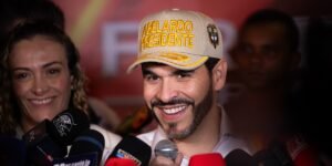 Trump, Milei, Kast, Abascal y los Bolsonaro apoyan a De la Espriella frente a Petro: «Es una oportunidad histórica»