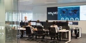 El hacker ‘Angelita’ no trabaja solo: la empresa española Mnemo que maneja la ciberseguridad electoral en Colombia y los catalanes Grau, Devesa y Vendrell, detrás de la posible manipulación electoral en segunda vuelta
