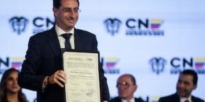 José Manuel Restrepo entregó el primer balance del empalme con el Gobierno Petro: “Profunda destrucción institucional”