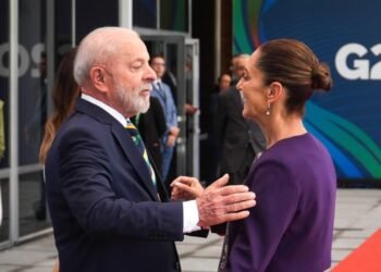 Sheinbaum y Lula se quedan solos en su intento de teñir Hispanoamérica de rojo