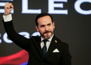 Gobierno electo de De la Espriella cuestionó traslado de $4 billones a la UNGRD ordenado por Petro