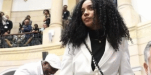 Fiscalía llama a juicio a Juliana Guerrero por títulos universitarios