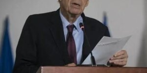 Haga las maletas: Álvaro Leyva sacó una nueva carta en la que lanzó fuertes cuestionamientos contra Petro sobre el proceso de empalme