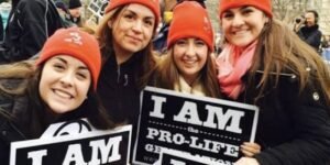 Las ideas que cambiaron Occidente y explican el debate actual sobre el aborto, según Masferrer