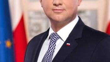 El presidente de Polonia vetó dos leyes LGBT y defendió el matrimonio tradicional