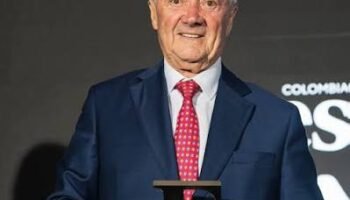 Arturo Calle encabezará nuevo comité de sabios presentado por De la Espriella