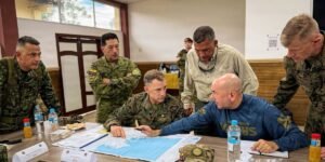 Jefe del Comando Sur de EE. UU. forjará un frente con Colombia para enfrentar el narcotráfico