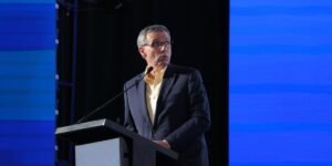 “Funcionarios que venían desde el Gobierno Petro se gastaron $10 billones en una semana”: minhacienda