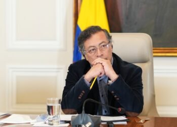 El izquierdista Gustavo Petro escoge a Cuba como último destino a visitar antes de entregar la presidencia de Colombia
