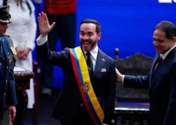 Kast, Milei y Peña arropan al patriota Abelardo de la Espriella durante su investidura como presidente de Colombia