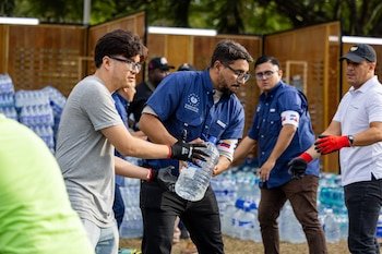 Ayuda de insumos de El Salvador a Colombia tras terremoto