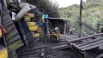 Unas 200 minas de carbón cerraron durante el gobierno Petro y golpearon la economía de tres departamentos: ¿será fácil recuperarlas?
