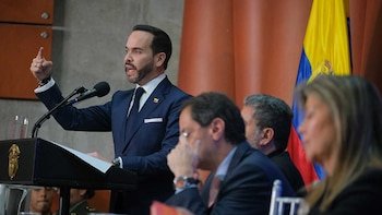 Abelardo de la Espriella en la presentación del 'Libro de la Verdad'