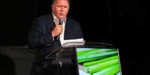 Gobierno anuncia plan para convertir a Colombia en potencia exportadora de pollo y huevo y abrir nuevos mercados