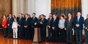 Estos son los 11 decretos que firmó Abelardo De La Espriella para atender la emergencia que desató el terremoto: “Removiendo obstáculos”