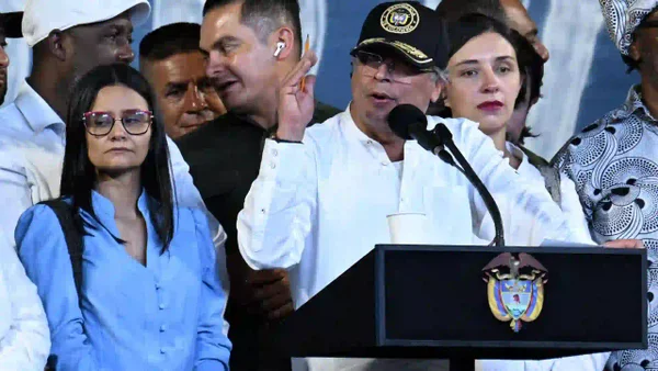 “Nunca le di orden de hablar con paramilitares”: Gustavo Petro sobre Angie Rodríguez y el ‘Pacto de Valledupar’