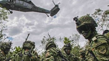 - crédito Fuerzas Militares