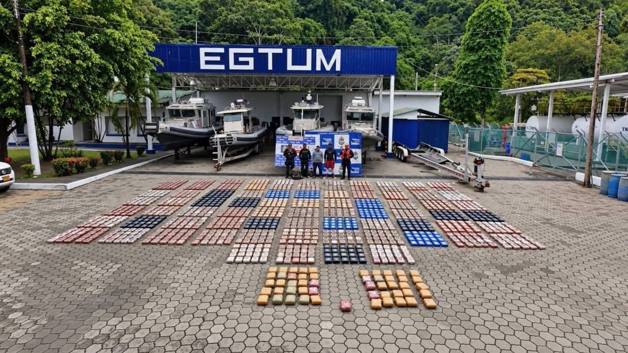 Armada incautó más de 1.6 toneladas de cocaína en el Pacífico sur colombiano