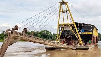 Los procedimientos se realizaron en el sector de Amaserí, sobre el río Nechí, y en un tramo del río Cauca - crédito prensa Armada de Colombia